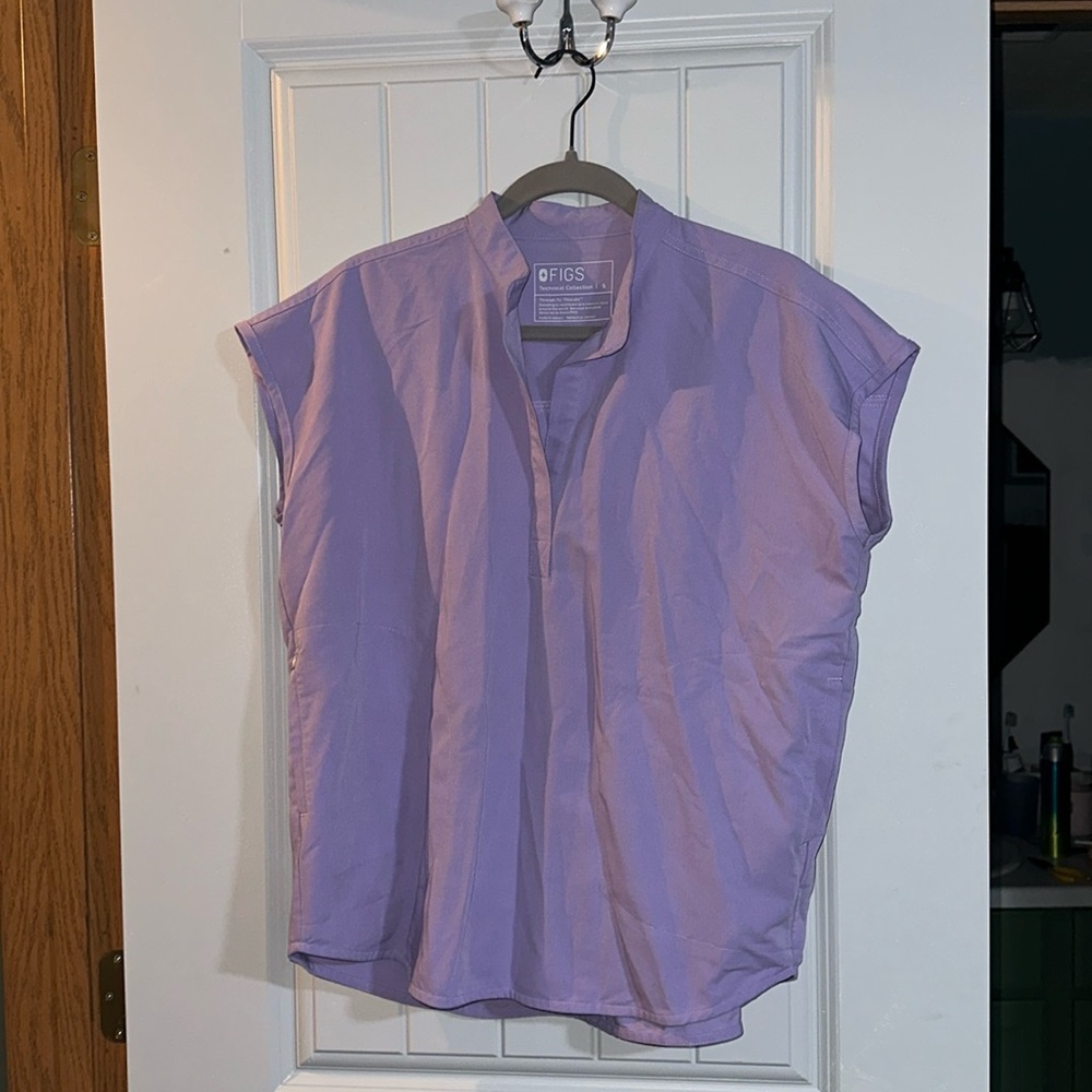 Lavender Dew Figs Rafael Oversized Scrub Top